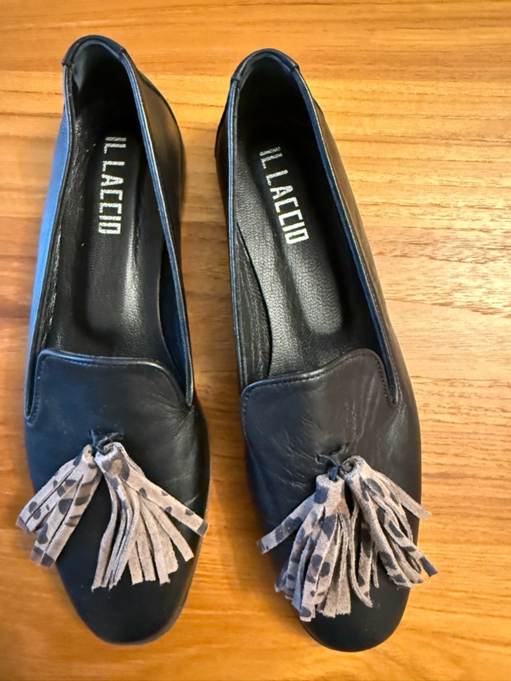 Il Laccio Black Calf Leather Tassel Loafers for Women